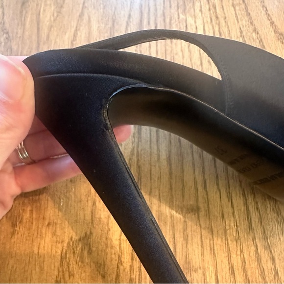 Nicholas Kirkwood Black Satin Peep-Toe Faux Pearl Slingback Sandals Size 37 / 7 - Picture 7 of 14